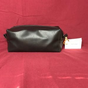 New Matt & nat vintage collection toiletry case